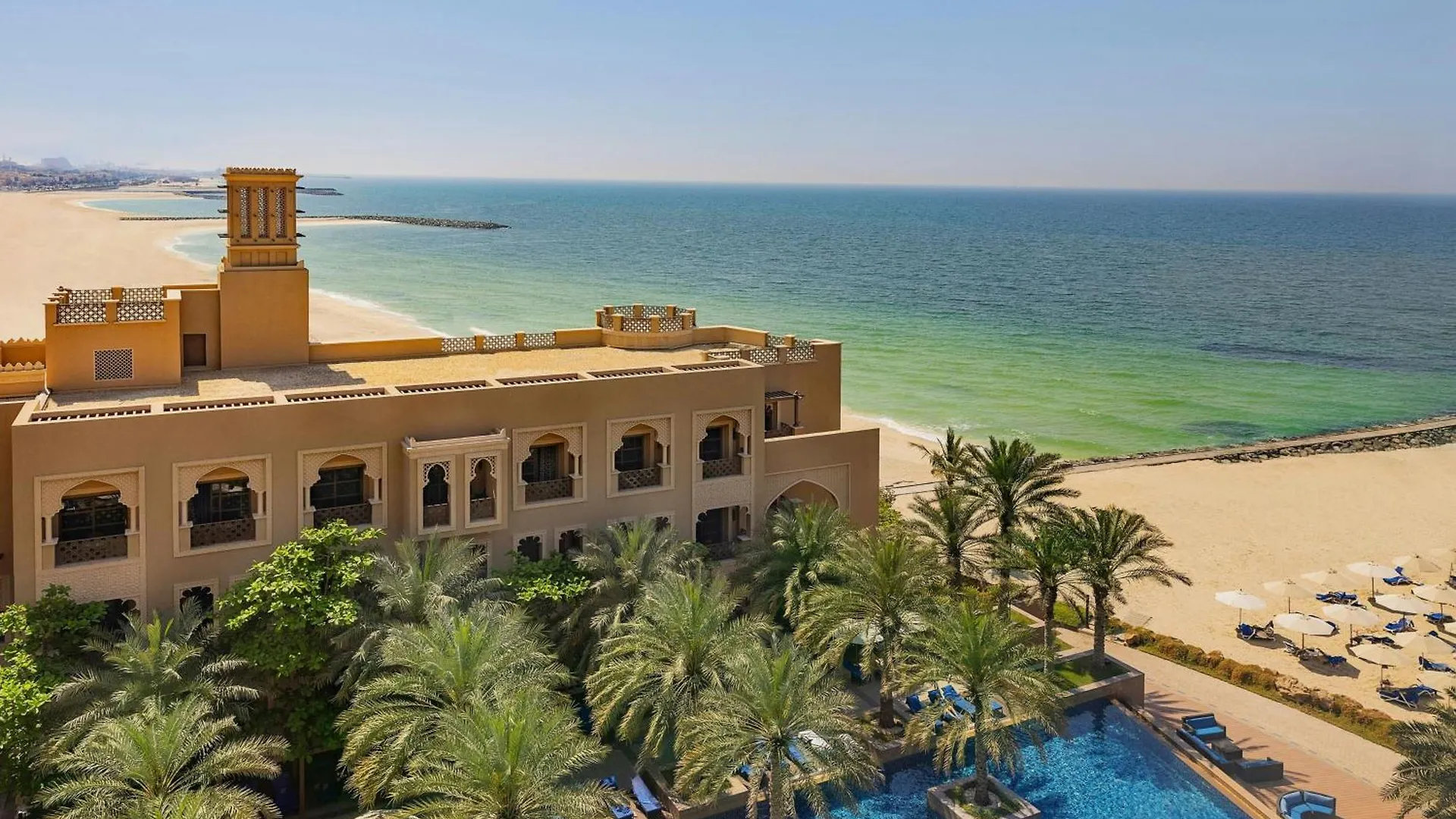 *****  Sheraton Sharjah Beach Resort And Spa Emirados Árabes Unidos