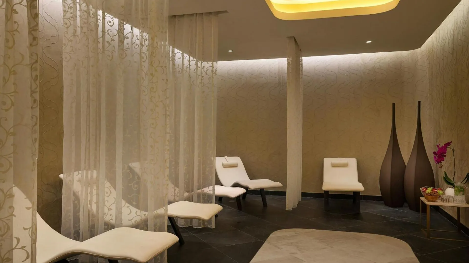 Sheraton Sharjah Beach Resort And Spa