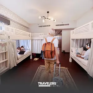 travelers-dubai-marina-hostel.dubaihotelsoffers.com/