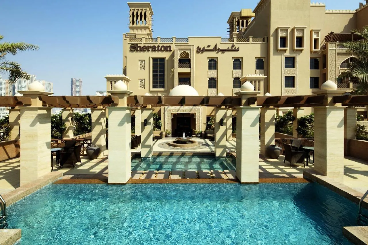 Sheraton Sharjah Beach Resort And Spa 5*,