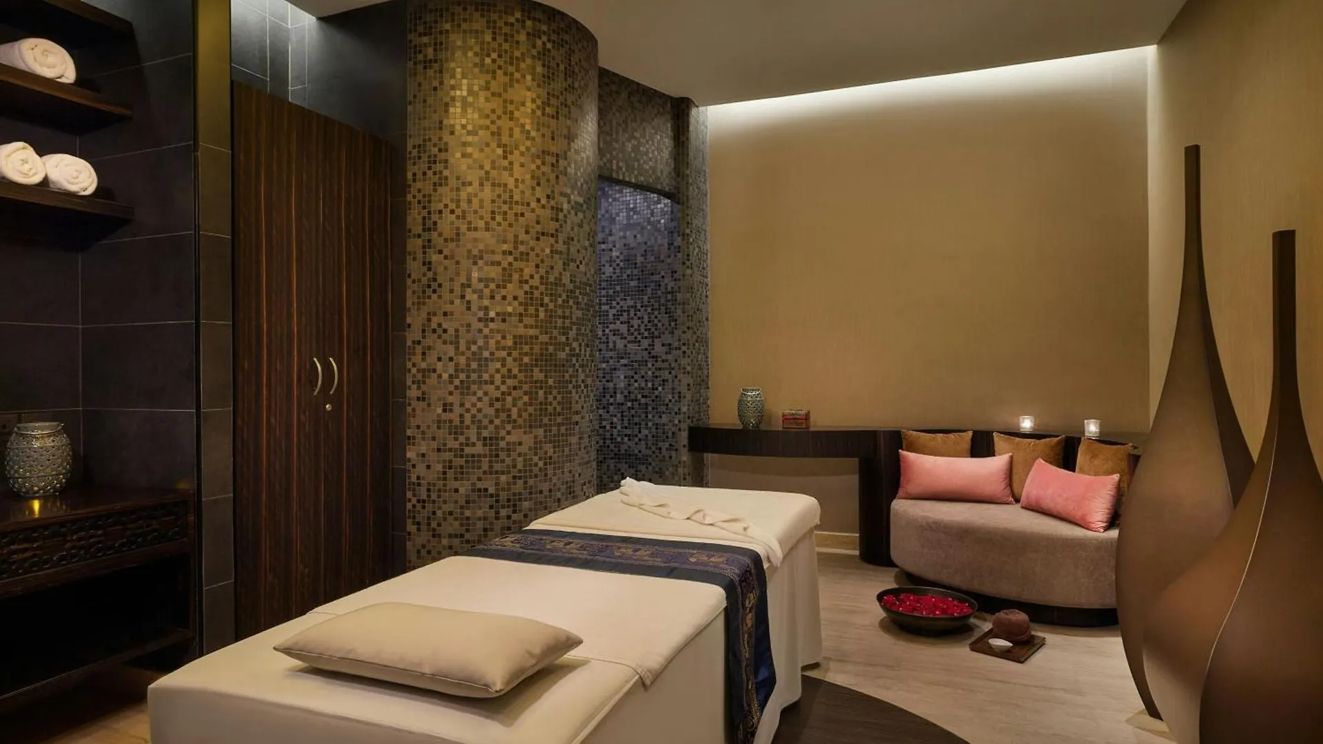 Sheraton Sharjah Beach Resort And Spa