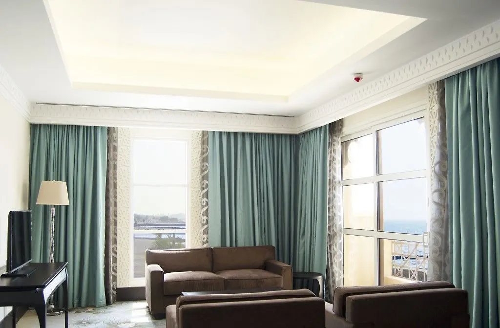 Sheraton Sharjah Beach Resort And Spa 5*,  Birleşik Arap Emirlikleri