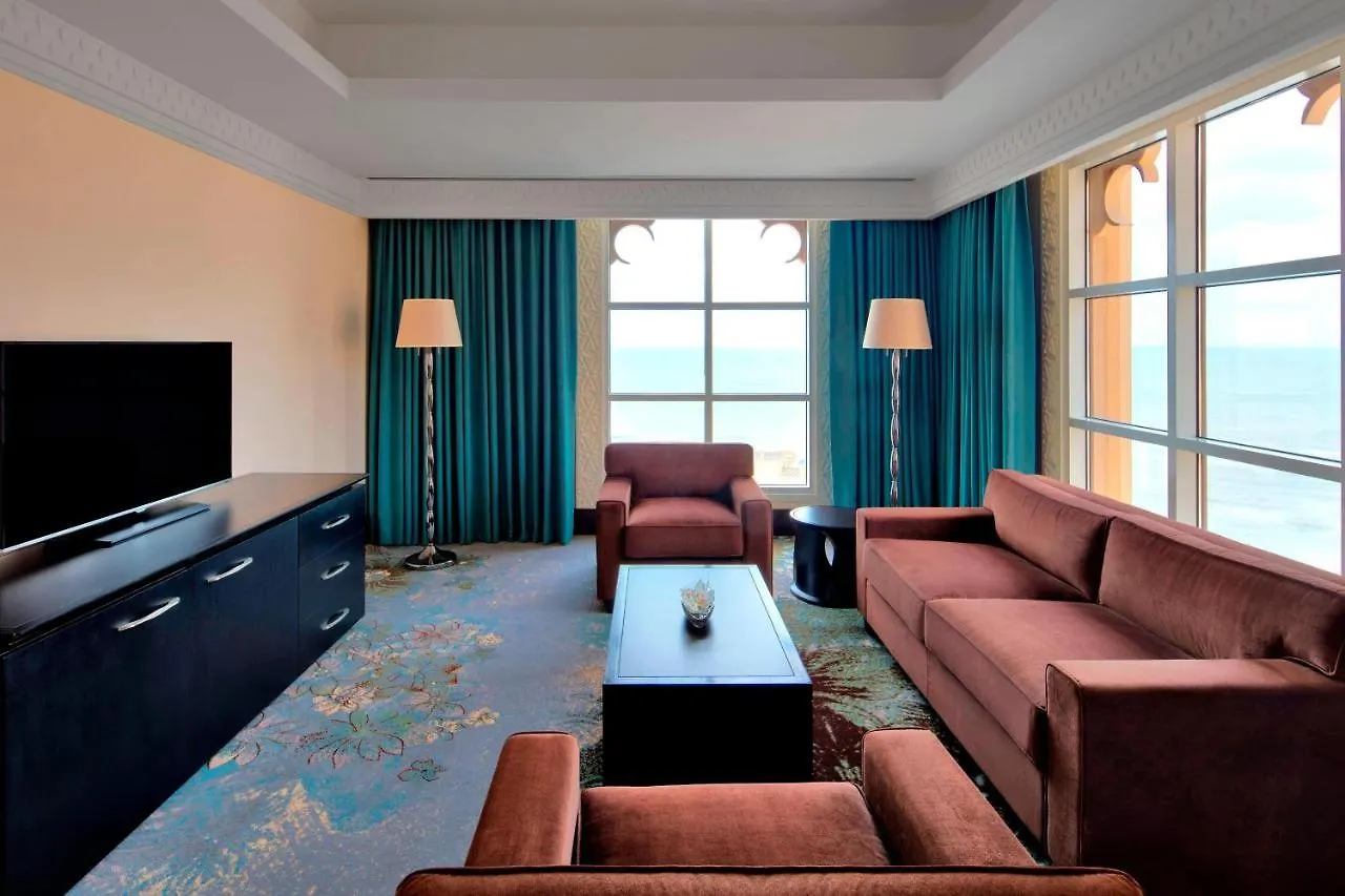 Sheraton Sharjah Beach Resort And Spa 5*,  Birleşik Arap Emirlikleri
